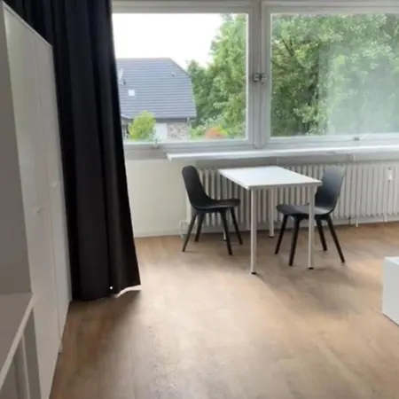 Bege Simplystay Apartment Duisburg