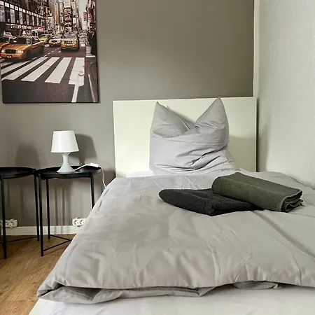 Bege Simplystay Apartment